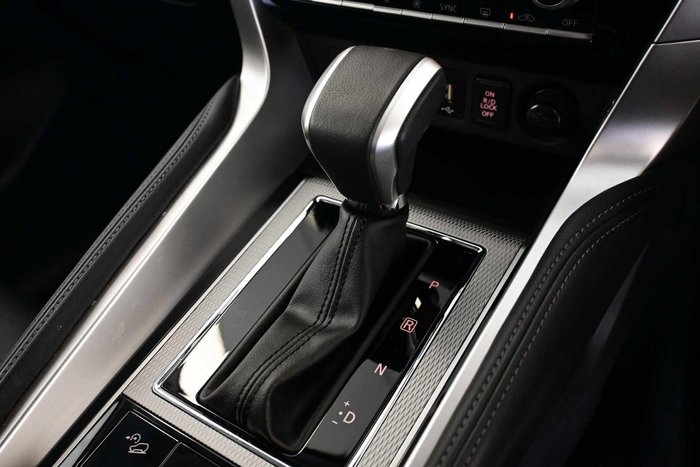 2024 Mitsubishi Pajero Sport GLS