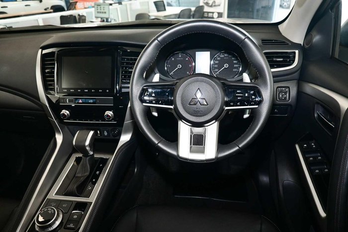 2024 Mitsubishi Pajero Sport GLS