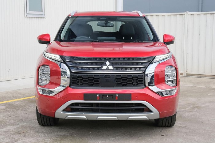 2023 Mitsubishi Outlander Exceed
