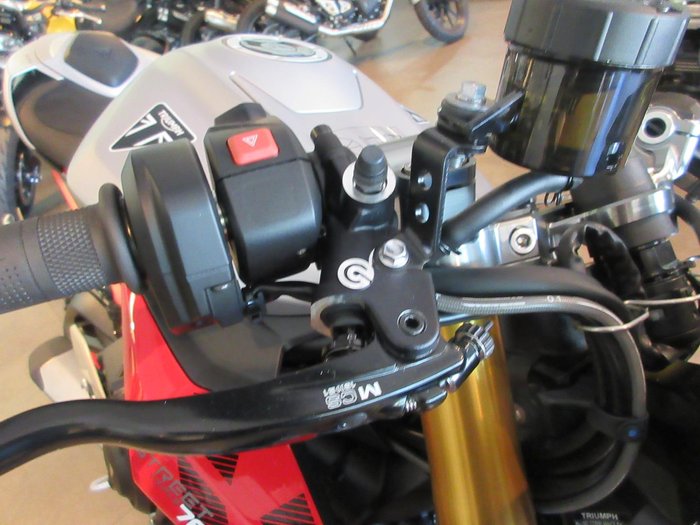 2025 Triumph Street Triple 765 RX Street Triple Silver