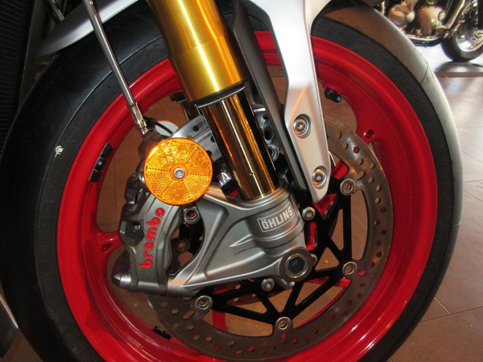 2025 Triumph Street Triple 765 RX Street Triple Silver