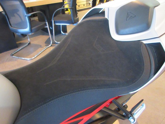 2025 Triumph Street Triple 765 RX Street Triple Silver