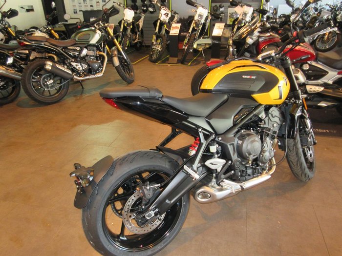 2026 Triumph Trident 660 Trident Yellow