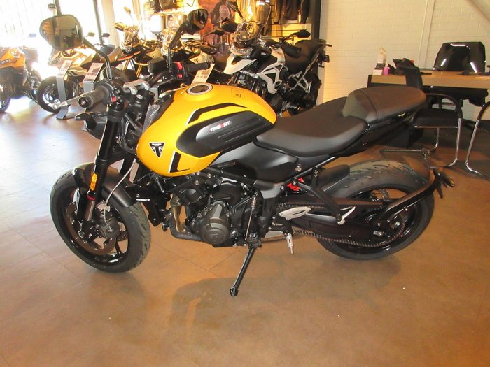 2026 Triumph Trident 660 Trident Yellow