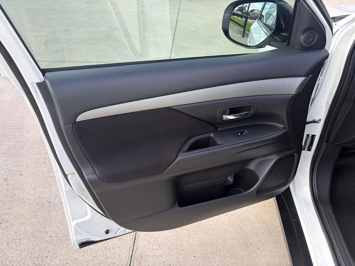 2018 Mitsubishi Outlander LS