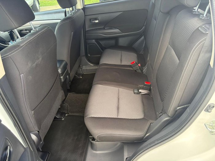 2018 Mitsubishi Outlander LS