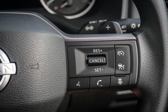 2025 Nissan X-TRAIL ST