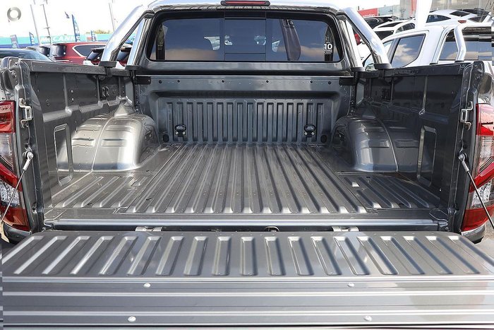 2025 Nissan Navara ST