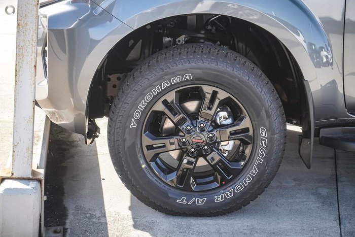 2025 Nissan Navara ST