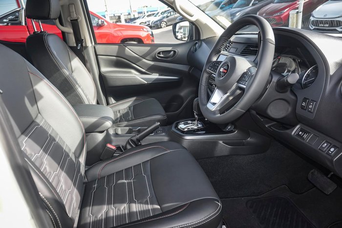 2025 Nissan Navara PRO-4X