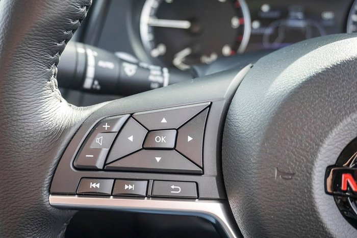 2025 Nissan Navara PRO-4X