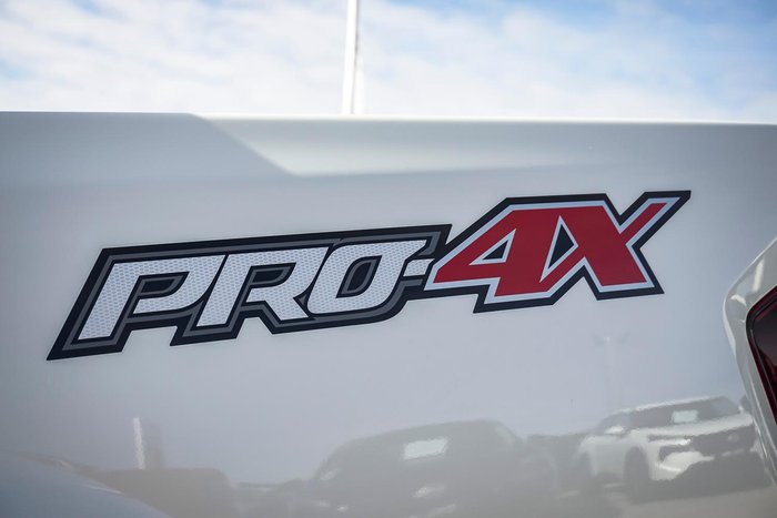 2025 Nissan Navara PRO-4X