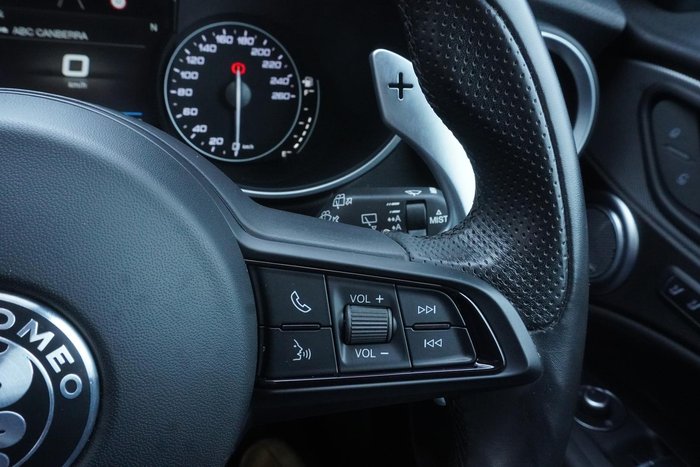 2021 Alfa Romeo Stelvio Sport