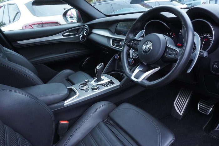 2021 Alfa Romeo Stelvio Sport