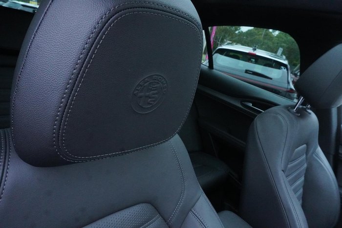 2021 Alfa Romeo Stelvio Sport