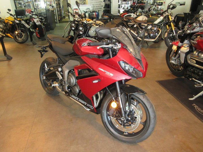 2025 Triumph Daytona 660 Daytona Red