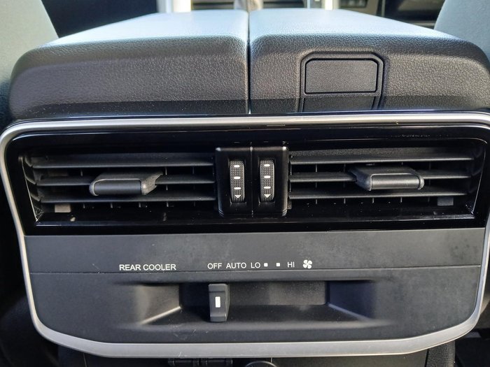 2024 Toyota Landcruiser GXL