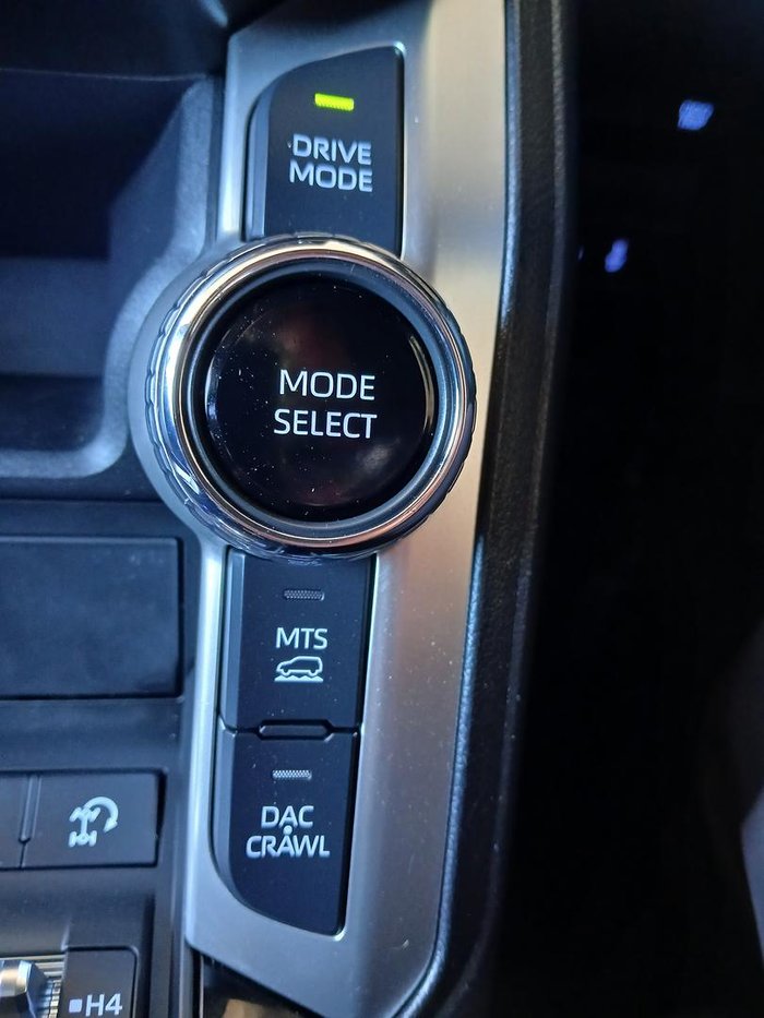 2024 Toyota Landcruiser GXL