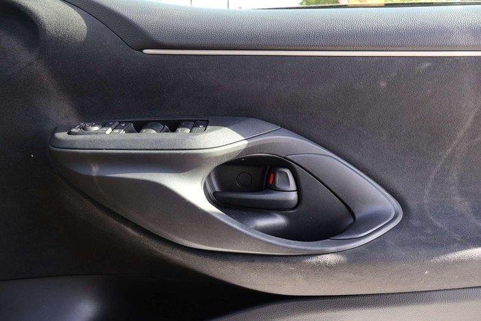 2024 Toyota Yaris Ascent Sport