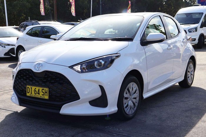 2024 Toyota Yaris Ascent Sport