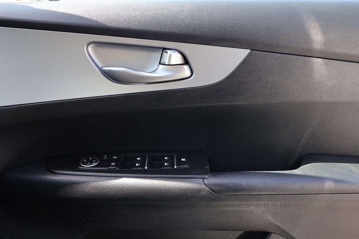 2024 Kia Cerato S