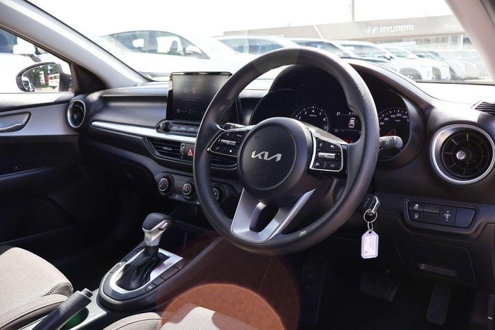 2024 Kia Cerato S