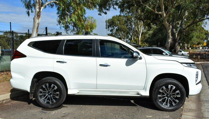 2020 Mitsubishi Pajero Sport GLS