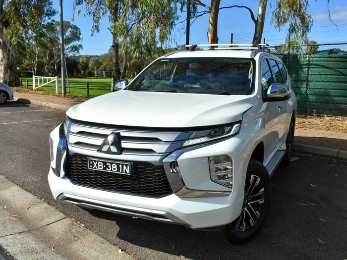 2020 Mitsubishi Pajero Sport GLS