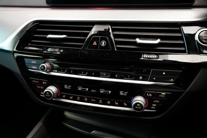 2019 BMW 5 Series 540i M Sport