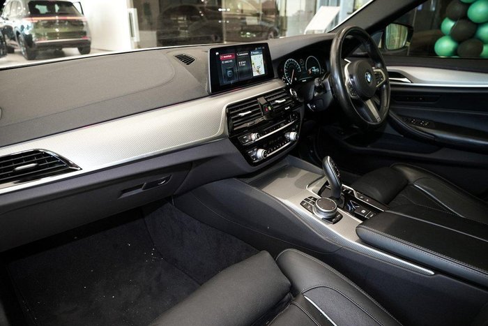 2019 BMW 5 Series 540i M Sport