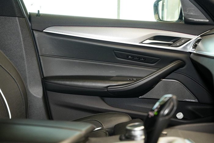 2019 BMW 5 Series 540i M Sport