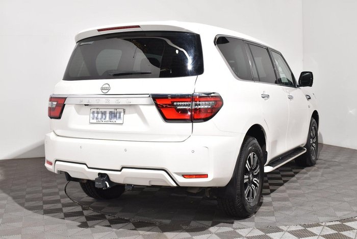 2023 Nissan Patrol Ti
