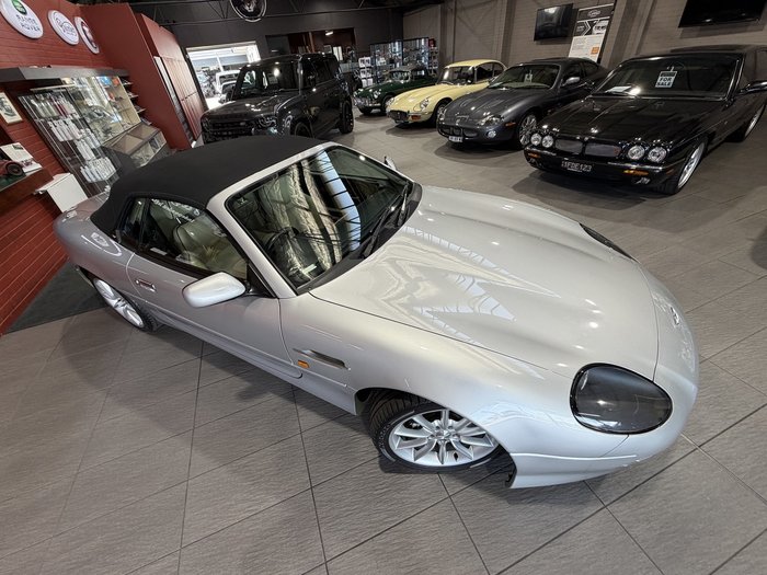 2002 Aston Martin DB7 Vantage
