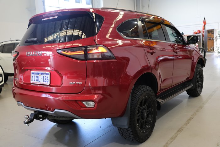 2023 Isuzu MU-X LS-U