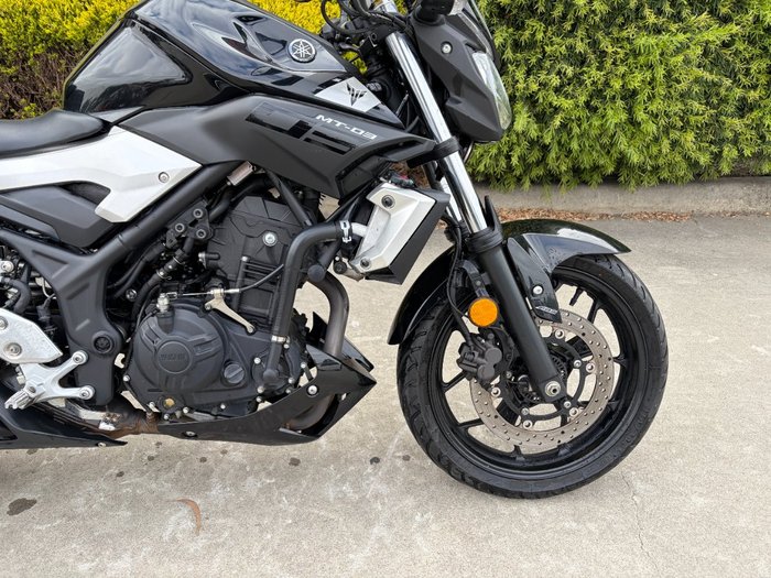 2016 Yamaha MT-03 (MT03LA) (ABS) Black