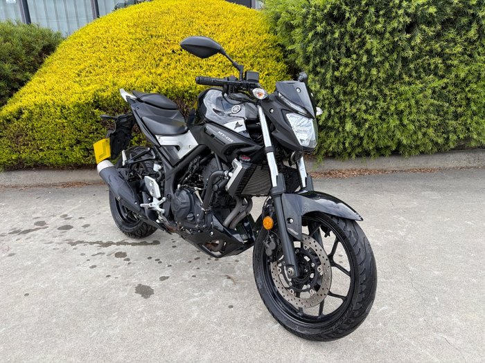 2016 Yamaha MT-03 (MT03LA) (ABS) Black