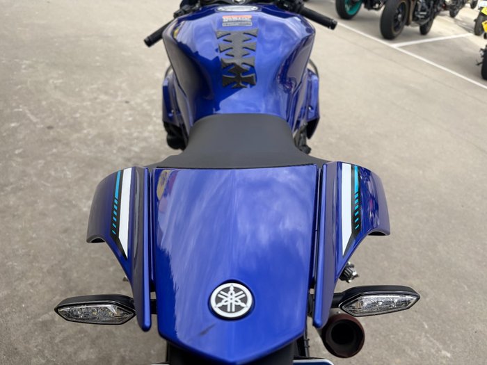 2025 Yamaha YZF-R1 Blue