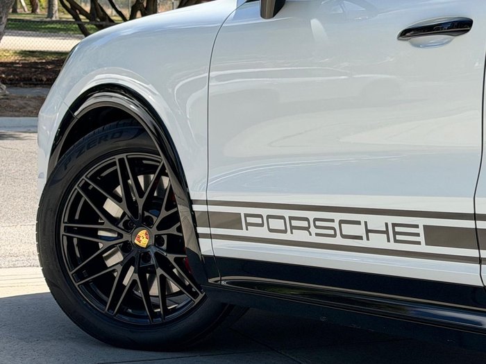 2024 Porsche Cayenne GTS 9YA II MY25 4X4 On Demand White