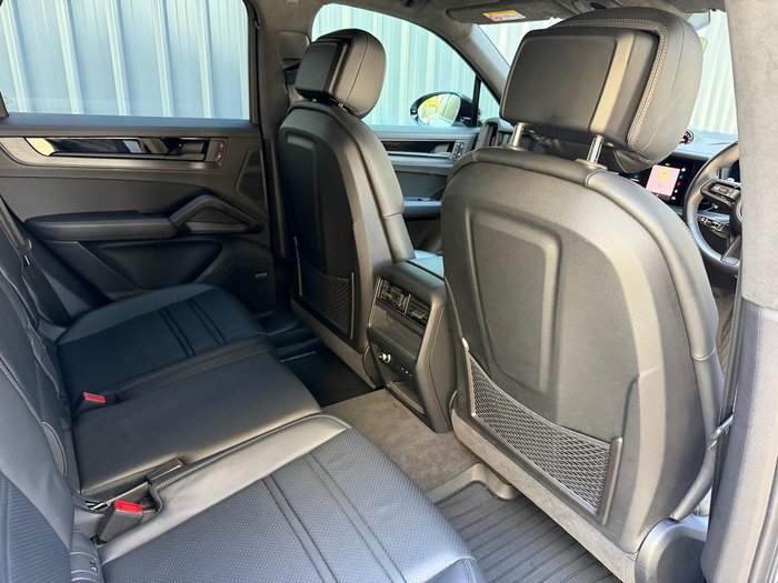 2024 Porsche Cayenne GTS 9YA II MY25 4X4 On Demand White