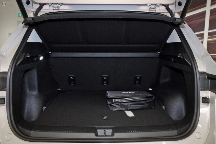 2025 MG MGS5 EV Essence 62 ZS3EM MY25 Champagne Gold