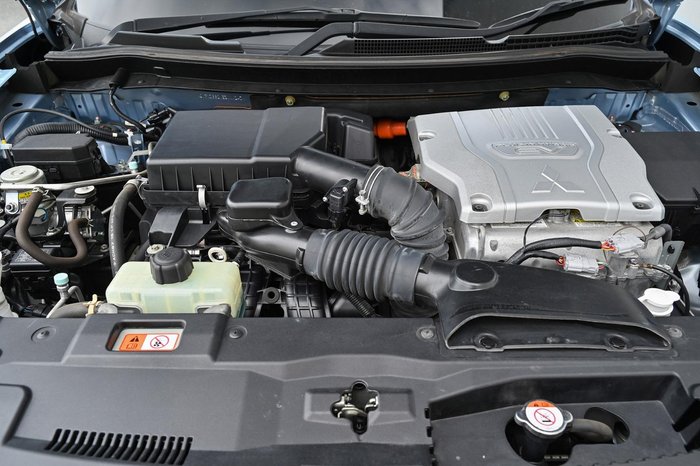 2014 Mitsubishi Outlander PHEV Aspire ZJ MY14.5 AWD Artic Silver