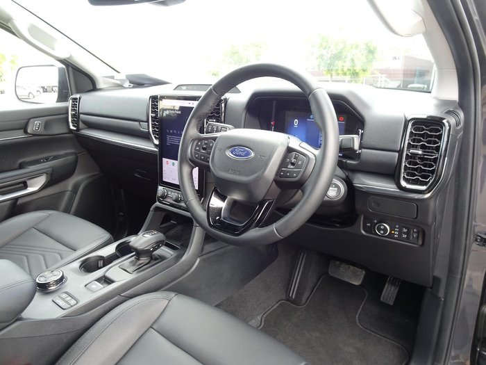 2025 Ford Everest Trend
