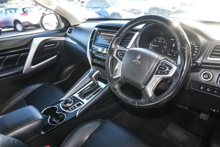 2018 Mitsubishi Pajero Sport GLS