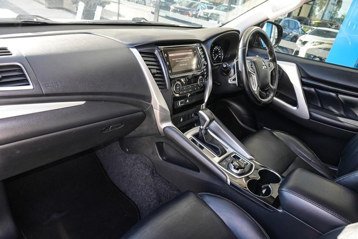 2018 Mitsubishi Pajero Sport GLS