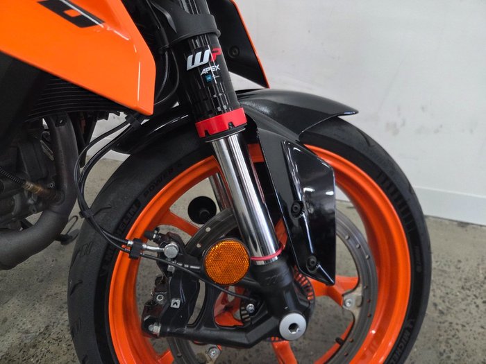 2024 Ktm 390 DUKE Orange