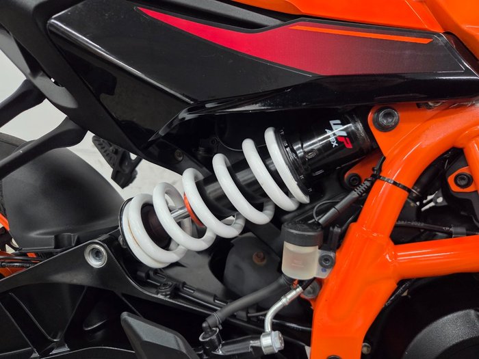 2024 Ktm 390 DUKE Orange