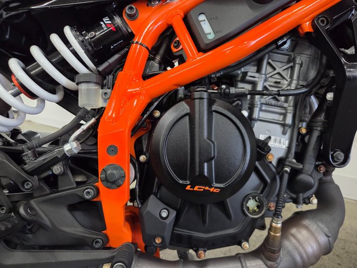 2024 Ktm 390 DUKE Orange