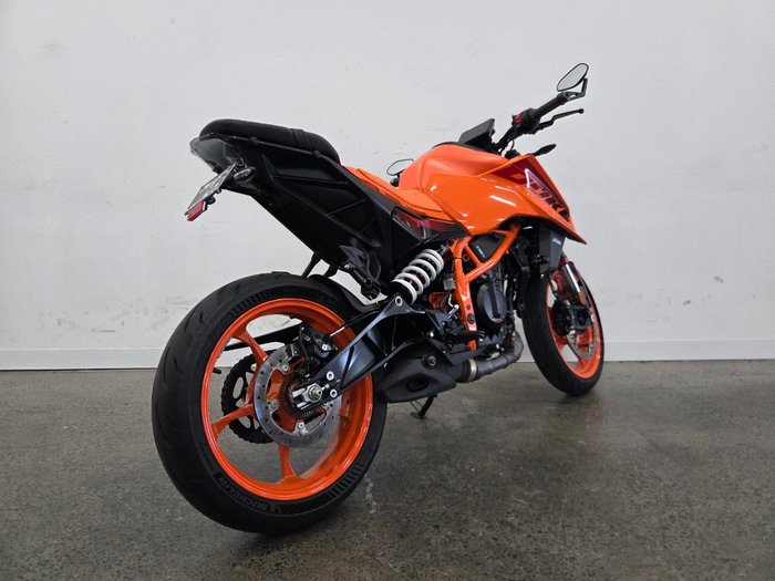 2024 Ktm 390 DUKE Orange