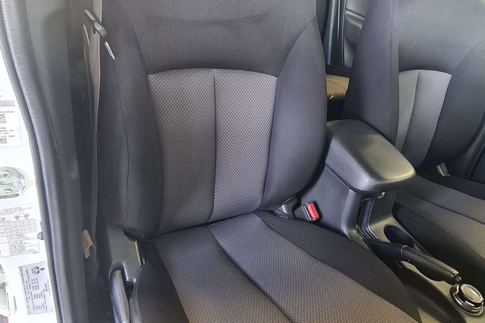 2017 Mitsubishi Triton GLX+