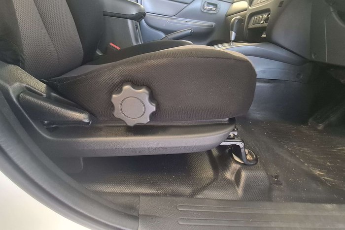 2017 Mitsubishi Triton GLX+